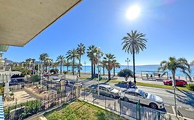 Cariatides Studio - Promenade Holiday